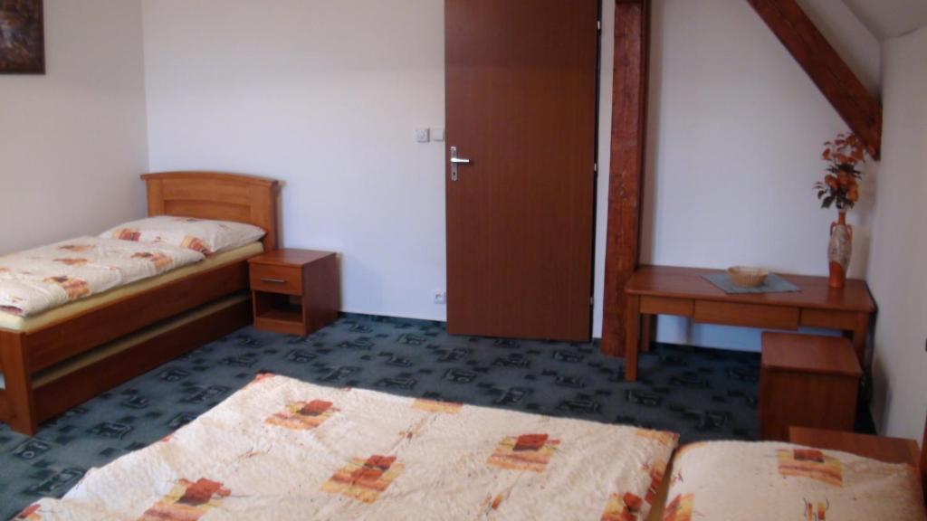 Penzion Taferna Žďár nad Sázavou Zimmer foto